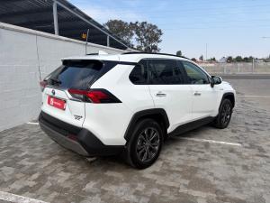 Toyota RAV4 2.5 Hybrid VX E-Four - Image 2