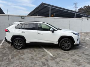 Toyota RAV4 2.5 Hybrid VX E-Four - Image 3