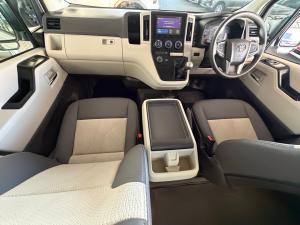 Toyota Quantum 2.8 LWB bus 11-seater GL - Image 6