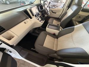Toyota Quantum 2.8 LWB bus 11-seater GL - Image 7
