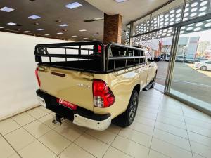 Toyota Hilux 2.4GD-6 single cab Raider manual - Image 2