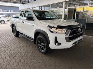 Toyota Hilux 2.4GD-6 Xtra cab Raider auto - Image 1