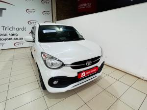 Toyota Vitz 1.0 XR manual - Image 1
