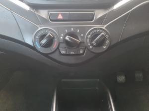 Toyota Starlet 1.4 XS - Image 13