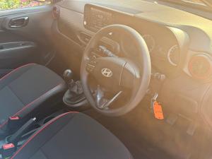 Hyundai Grand i10 1.0 Premium hatch - Image 7