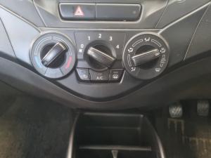 Toyota Starlet 1.4 Xi - Image 13