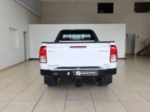 Toyota Hilux 2.4GD-6 single cab 4x4 Raider manual - Image 5