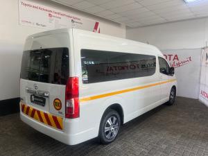 Toyota Quantum 2.8 SLWB bus 14-seater GL manual - Image 2