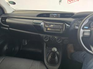 Toyota Hilux 2.0 single cab S (aircon) - Image 6