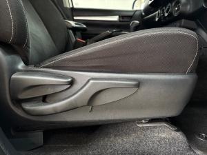 Toyota Hilux 2.4GD-6 double cab 4x4 Raider X auto - Image 18