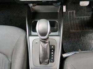 Toyota Starlet 1.5 XS auto - Image 13