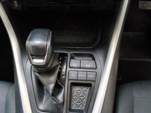 Toyota RAV4 2.0 GX auto - Image 13