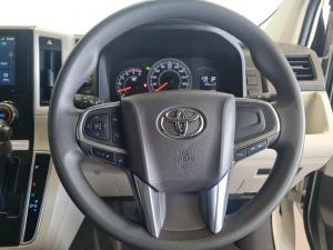 Toyota Quantum 2.8 SLWB bus 14-seater GL auto - Image 8