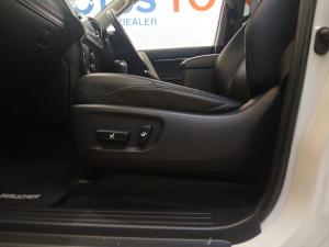 Toyota Land Cruiser Prado 2.8GD VX-L - Image 18