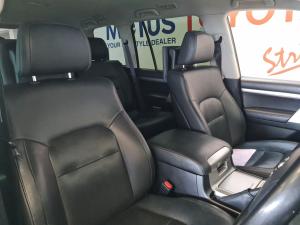 Toyota Land Cruiser 200 4.5D-4D V8 VX-R - Image 17
