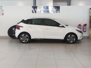 Hyundai i20 1.0T Fluid manual - Image 5