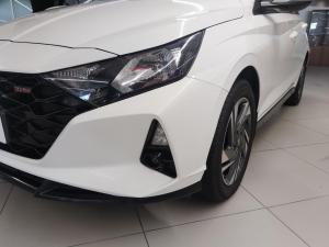 Hyundai i20 1.0T Fluid manual - Image 8