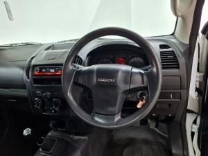 Isuzu D-Max Gen 6 250C single cab Fleetside - Image 7