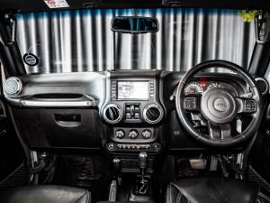 Jeep Wrangler Unlimited 3.6L Polar Edition - Image 7