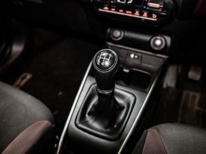 Toyota Starlet Cross 1.5 XR manual - Image 9