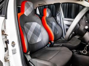Renault Kwid 1.0 Techno auto - Image 10