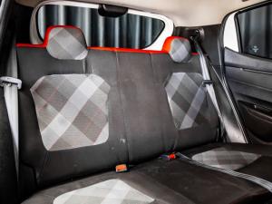 Renault Kwid 1.0 Techno auto - Image 11