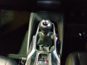 Toyota Corolla 2.0 XR - Image 12