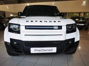 Land Rover Defender 110 D300 X-Dynamic HSE - Image 2
