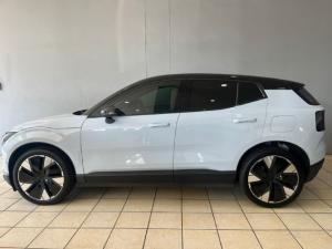 Volvo EX30 Single Motor Extended Range Ultra - Image 2