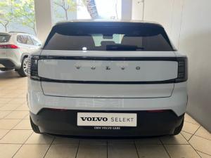 Volvo EX30 Single Motor Extended Range Ultra - Image 5