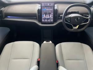 Volvo EX30 Single Motor Extended Range Ultra - Image 9