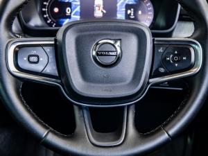 Volvo XC40 B3 Essential - Image 17