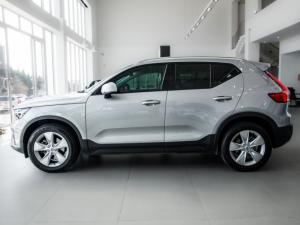 Volvo XC40 B3 Essential - Image 4