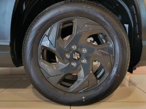 Suzuki Across 1.5 GL auto - Image 8