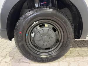 Renault Triber 1.0 Evolution - Image 12