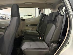 Renault Triber 1.0 Evolution - Image 6