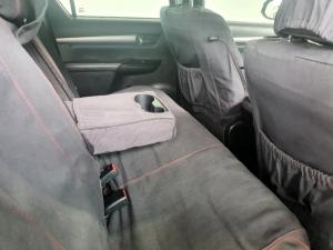 Toyota Hilux 2.8GD-6 double cab 4x4 Legend auto - Image 5