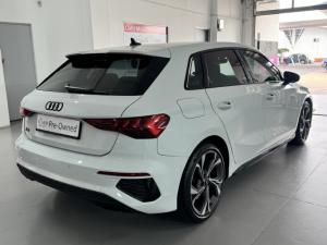 Audi A3 sedan 35TFSI Black Edition - Image 4