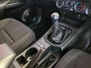 Toyota Hilux 2.4GD-6 Xtra cab Raider manual - Image 13