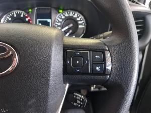 Toyota Hilux 2.4GD-6 Xtra cab Raider manual - Image 20