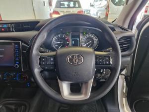 Toyota Hilux 2.4GD-6 Xtra cab Raider manual - Image 24