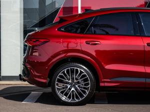 Audi Q5 Sportback TDI quattro S line Black - Image 7