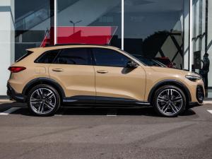Audi Q5 Sportback TFSI quattro S line Black - Image 5