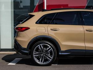 Audi Q5 Sportback TFSI quattro S line Black - Image 6