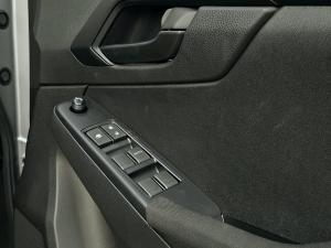 Isuzu D-Max 1.9TD double cab L auto - Image 12