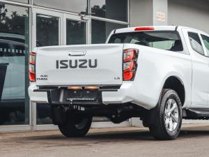 Isuzu D-Max 1.9TD Extended cab LS auto - Image 13
