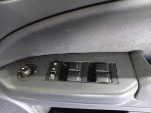Dodge Caliber 2.4 SXT - Image 24