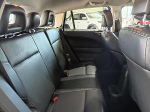 Dodge Caliber 2.4 SXT - Image 26