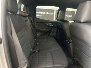 Isuzu D-Max 3.0TD double cab V-Cross 4x4 - Image 10