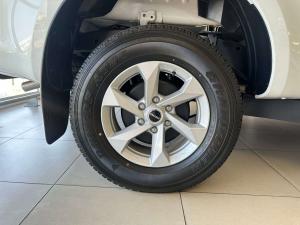 Isuzu D-Max 1.9TD Extended cab L auto - Image 5